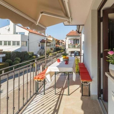 Alex Deluxe Apartments On Beach Poreč Exterior foto